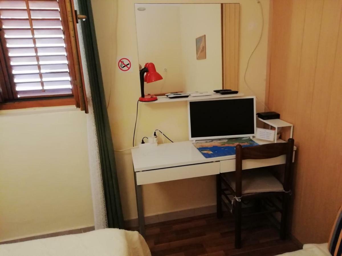 Apartman Lara Apartment Brodarica  Bagian luar foto